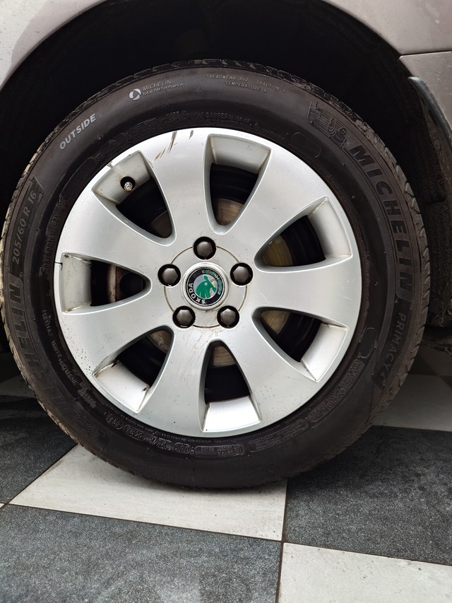 Second-hand 2011 Skoda Superb 1.8 TSI MT for sale in Chandigarh-15