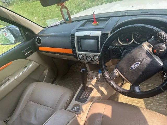 Second-hand 2011 Ford Endeavour 2.5L 4X2 for sale in Jammu-2