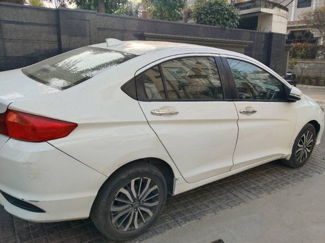Second-hand 2017 Honda City i DTec VX for sale in Jalandhar-5