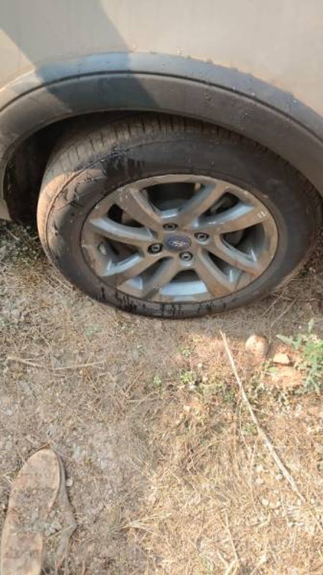 Second-hand 2018 Ford Freestyle Titanium Petrol BSIV for sale in Katni-6