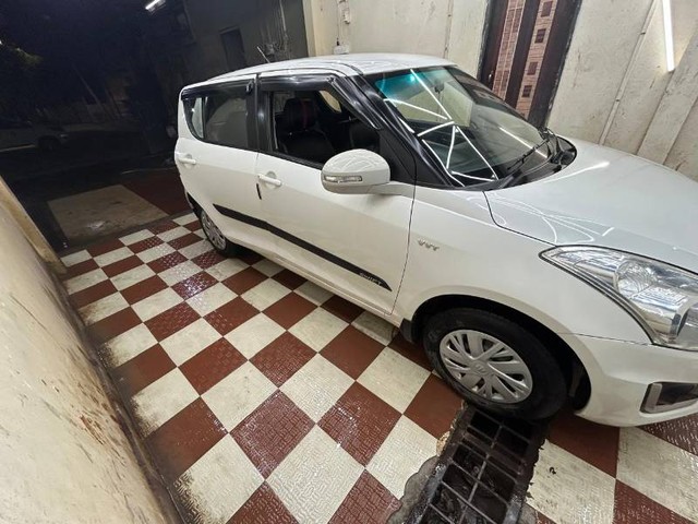 Second-hand 2017 Maruti Suzuki Swift VXI for sale in Guwahati-8