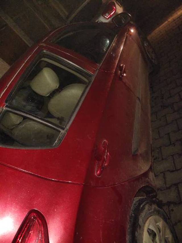https://images10.gaadi.com/usedgaadi-sellcar/UsedCar/b608dda6-c791-4ae5-85a4-e56a4bad2b7d/edeb8c0d-38ae-473a-bbff-a8e114a7bf96.jpg?imwidth=6402