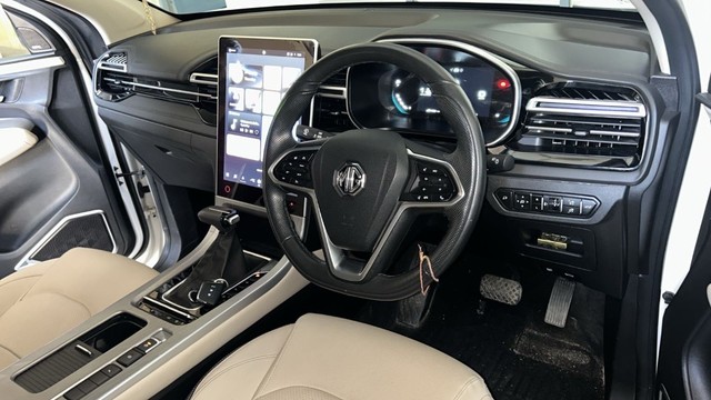 Second-hand 2023 MG Hector Sharp CVT for sale in Ghaziabad-1