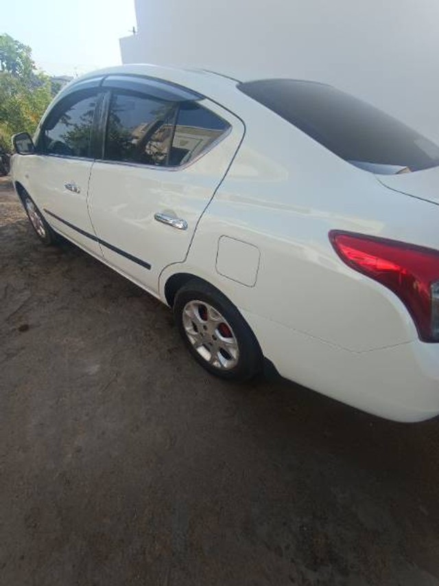 Second-hand 2013 Renault Scala Diesel RxZ for sale in Nellore-4