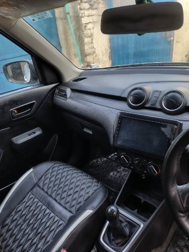 Second-hand 2020 Maruti Swift LXI for sale in Nawanshahr-5