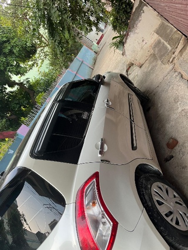 Second-hand 2015 Maruti Suzuki Swift VXI for sale in Sasaram-3