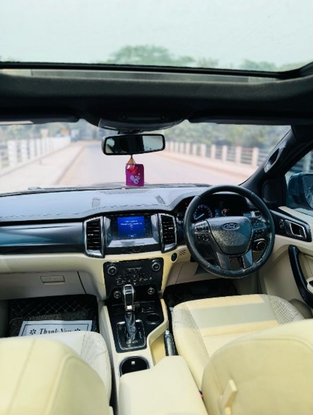 Second-hand 2020 Ford Endeavour Titanium 4X2 for sale in Nashik-8