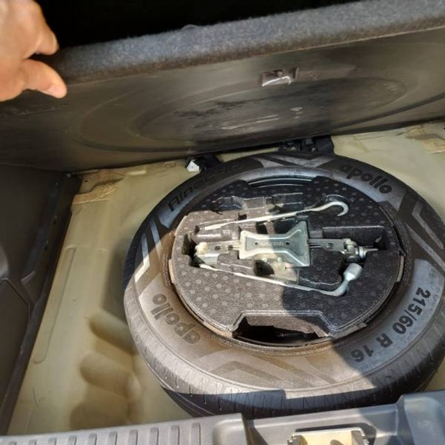 Second-hand 2016 Maruti Suzuki Vitara Brezza ZDi Plus for sale in Noida-3