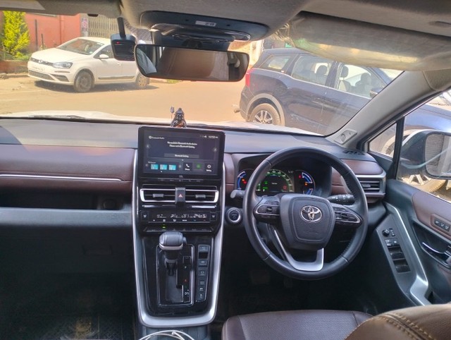Second-hand 2025 Toyota Innova Hycross ZX Hybrid for sale in Balaghat-8