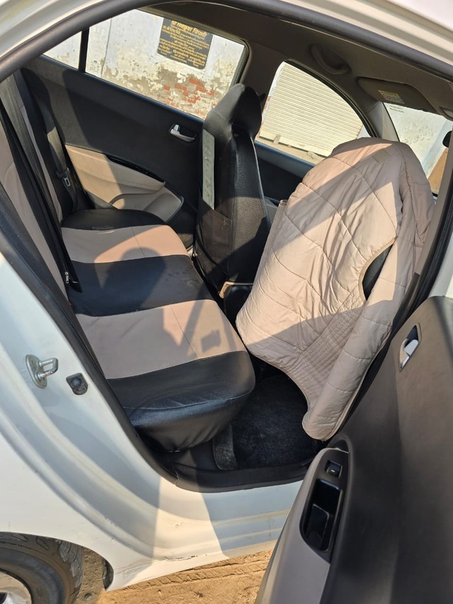 Second-hand 2019 Hyundai Xcent 1.2 CRDi SX for sale in Faizabad-6