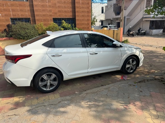 Second-hand 2019 Hyundai Verna CRDi 1.6 SX Option for sale in Bharuch-6