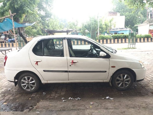 Second-hand 2012 Tata Indigo eLS BS IV for sale in Allahabad-3