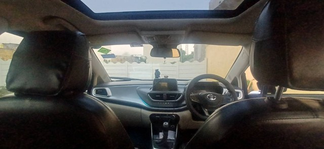 Second-hand 2025 Tata Altroz XZ CNG for sale in Nanded-4