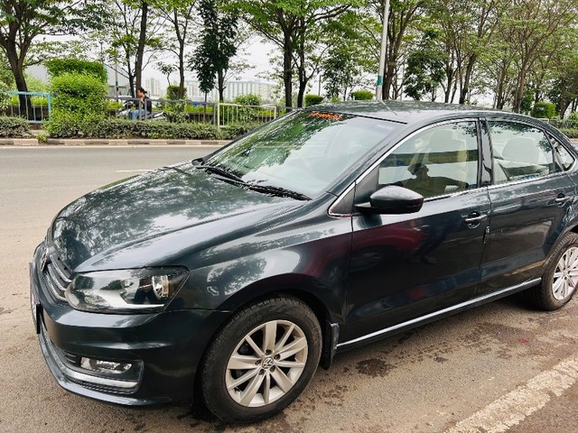 Second-hand 2016 Volkswagen Vento 1.5 TDI Highline for sale in Surat-9