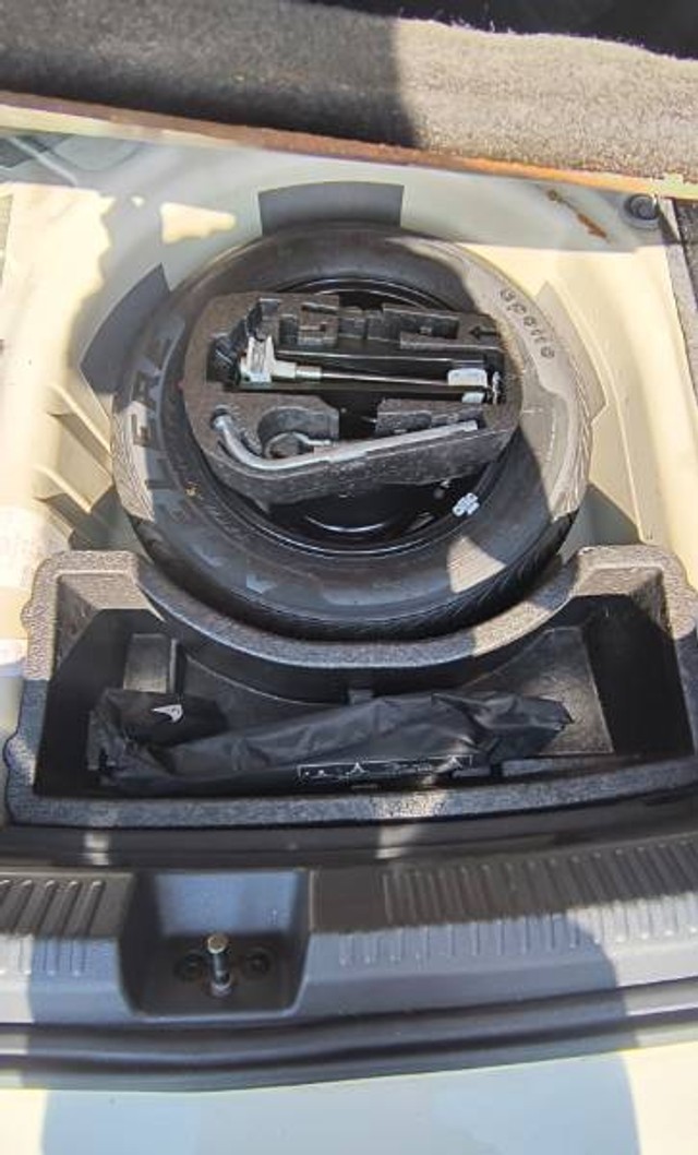 Second-hand 2013 Volkswagen Vento Petrol Breeze for sale in Pondicherry-4