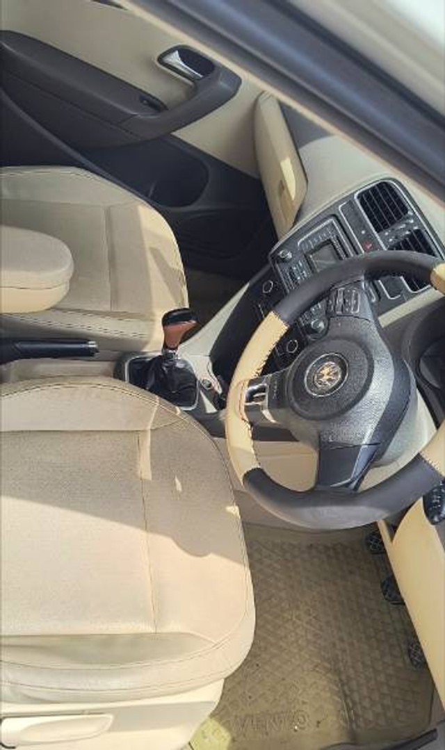 Second-hand 2013 Volkswagen Vento Petrol Breeze for sale in Pondicherry-9