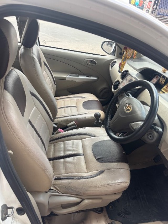 Second-hand 2015 Toyota Etios GD for sale in Vijayawada-4