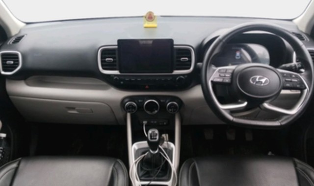 Second-hand 2023 Hyundai Venue SX Opt Diesel BSVI for sale in Mathura-4