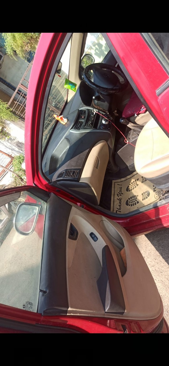 Second-hand 2017 Hyundai EON Era Plus for sale in Jalgaon-3