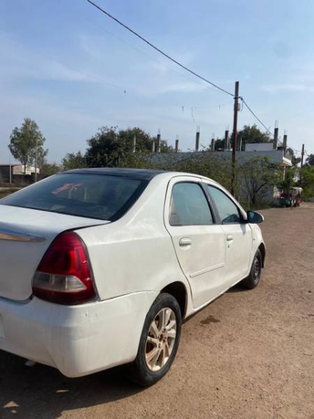 Second-hand 2012 Toyota Etios VXD for sale in Gwalior-5