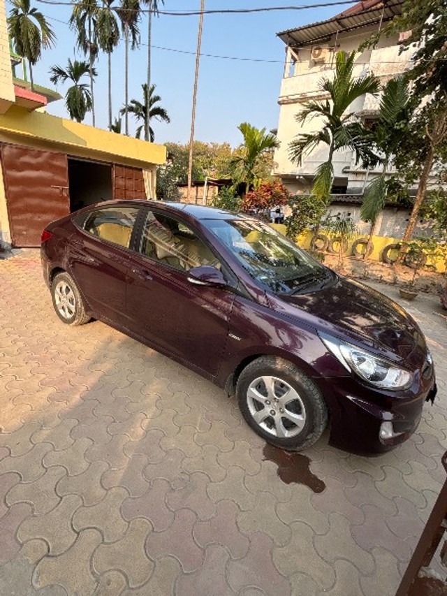 Second-hand 2013 Hyundai Verna 1.4 CRDi for sale in Tezpur-5