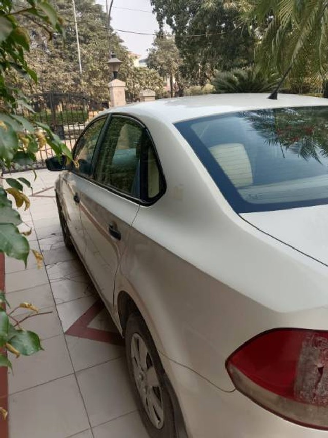 Second-hand 2011 Volkswagen Vento Petrol Breeze for sale in Gurgaon-5