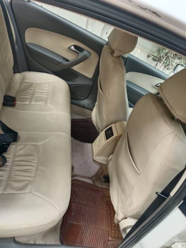 Second-hand 2011 Volkswagen Vento Petrol Breeze for sale in Gurgaon-2
