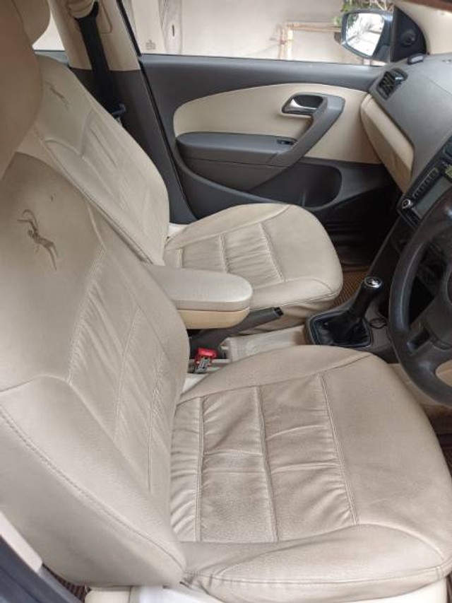 Second-hand 2011 Volkswagen Vento Petrol Breeze for sale in Gurgaon-4