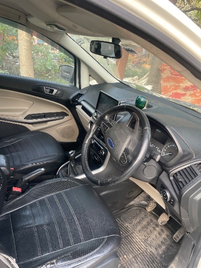 Second-hand 2020 Ford Ecosport 1.5 Diesel Titanium for sale in Kanpur-3
