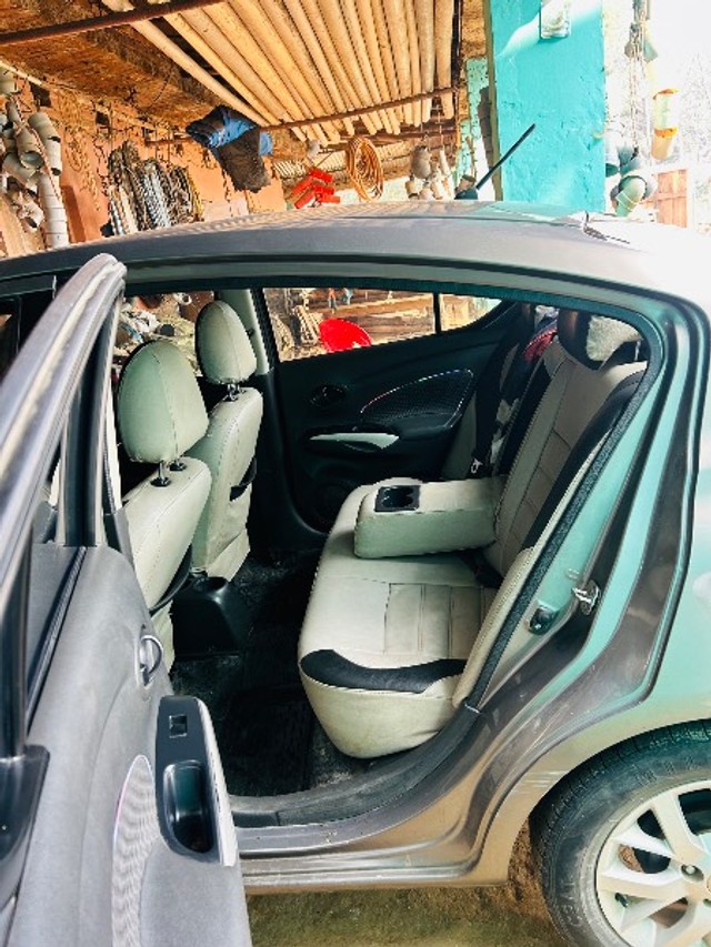 Second-hand 2018 Nissan Sunny XV D for sale in Basti-4