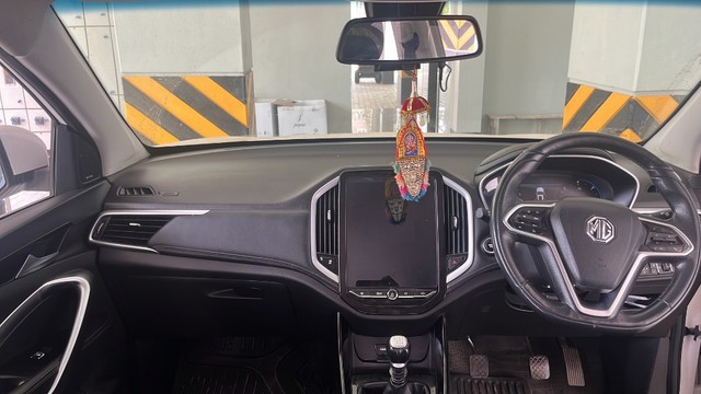 MG Hector Sharp Diesel MT Second-hand 2021 MG Hector Sharp Diesel MT for sale in Kanchipuram-10