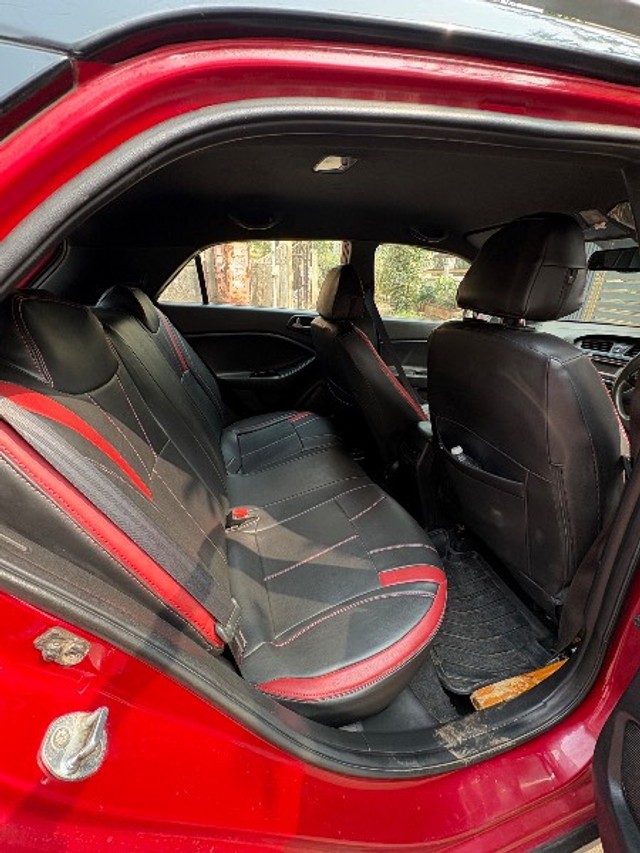 Second-hand 2015 Hyundai i20 Active 1.4 SX for sale in Dombivli-2