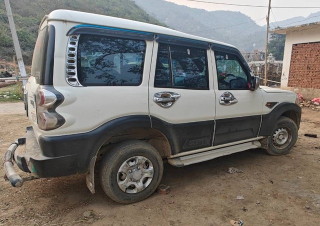 Second-hand 2017 Mahindra Scorpio S2 7 Seater for sale in Bhagalpur-5