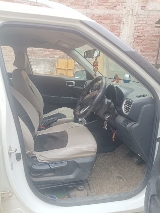 Hyundai Venue S Plus Second-hand 2021 Hyundai Venue S Plus for sale in Siwan-6
