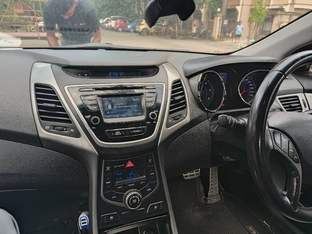 Second-hand 2016 Hyundai Elantra 1.6 SX Option AT for sale in Vasai-4