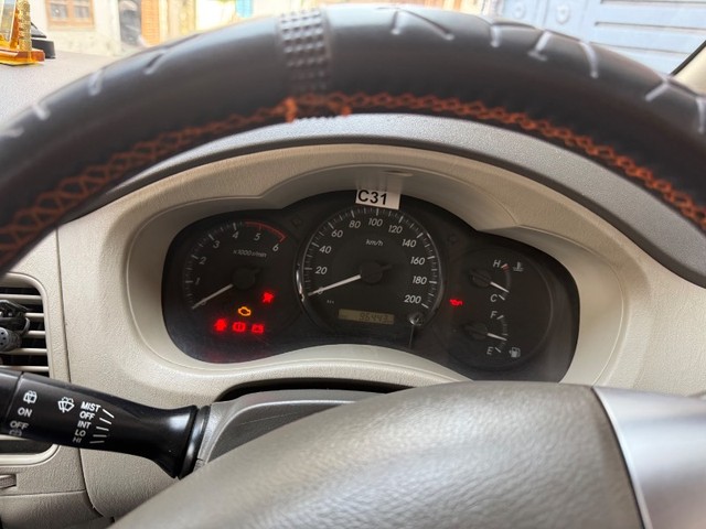 Second-hand 2015 Toyota Innova 2.5 G (Diesel) 7 Seater for sale in Lucknow-4