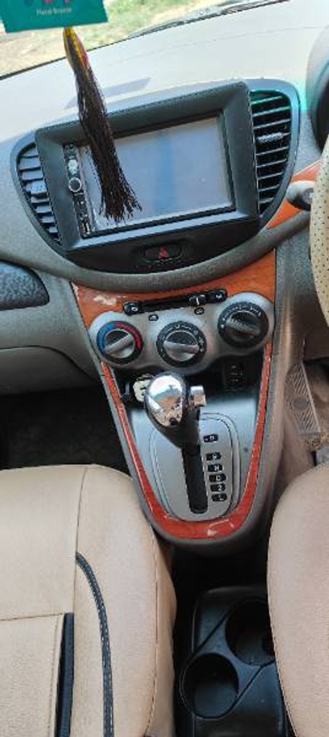 Second-hand 2010 Hyundai i10 Sportz 1.2 for sale in Nagpur-3