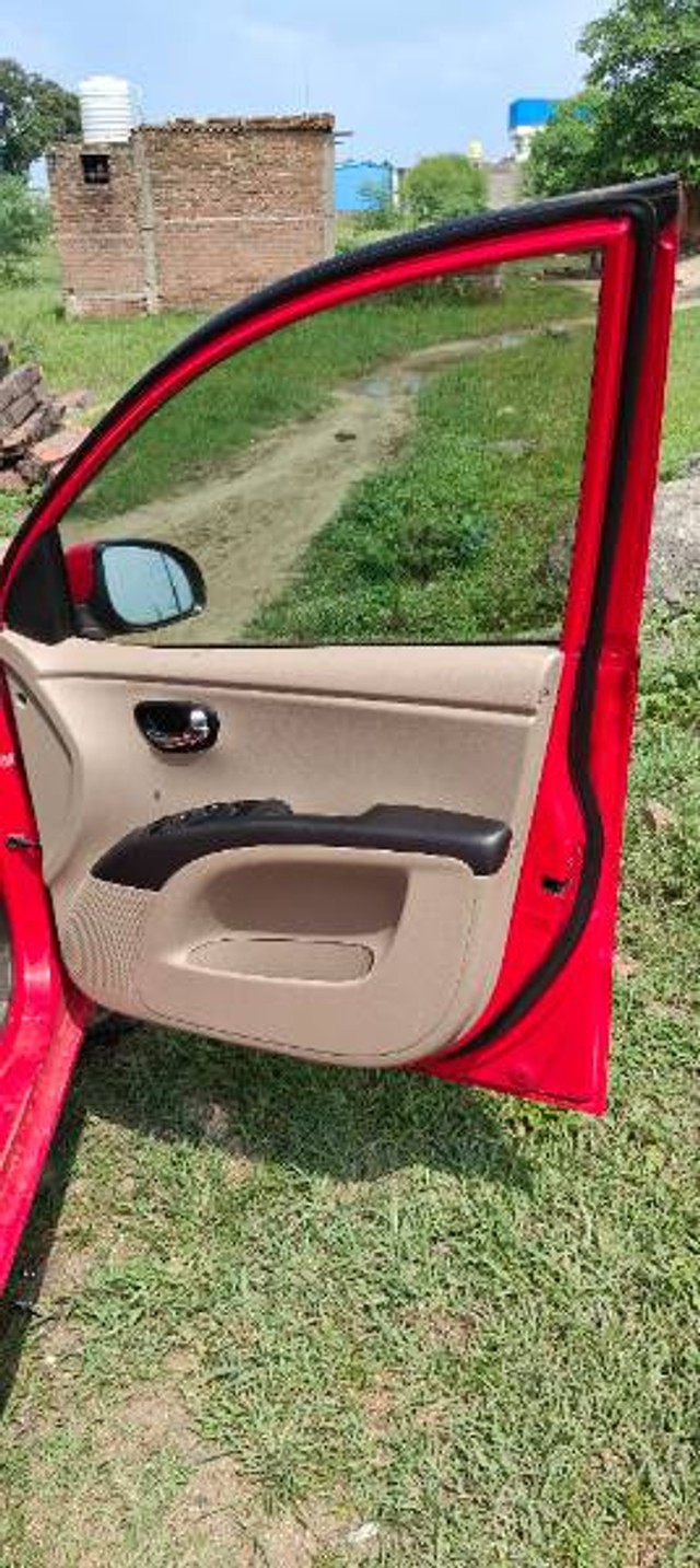 Second-hand 2010 Hyundai i10 Sportz 1.2 for sale in Nagpur-4