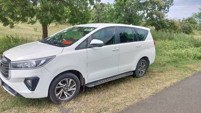 Second-hand 2021 Toyota Innova Crysta 2.4 G 8 STR for sale in Ujjain-3