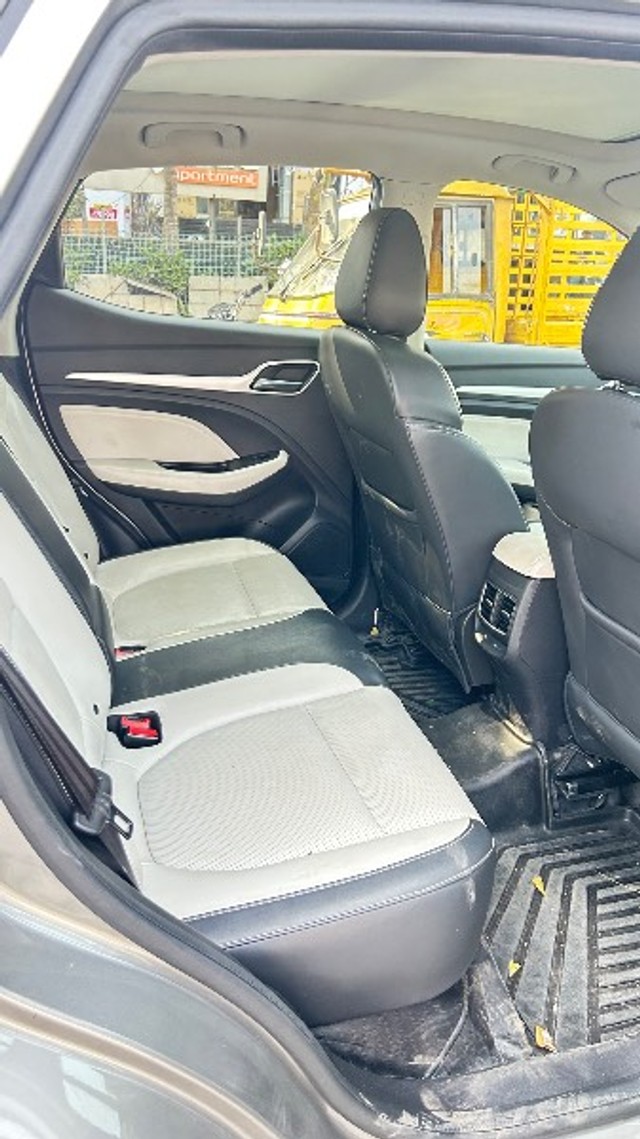 Second-hand 2023 MG Astor Sharp EX BSVI for sale in Guntur-10