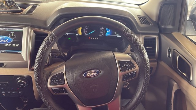 Second-hand 2016 Ford Endeavour 2.2 Trend AT 4X2 for sale in Lucknow-2