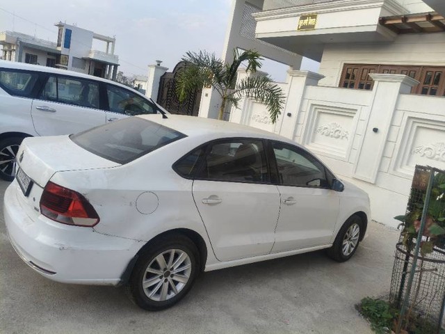 Second-hand 2017 Volkswagen Vento 1.5 TDI Highline AT for sale in Dungarpur-5