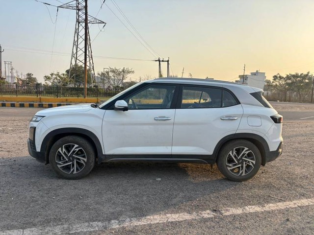 Second-hand 2024 Hyundai Creta S (O) Diesel AT for sale in Meerut-2