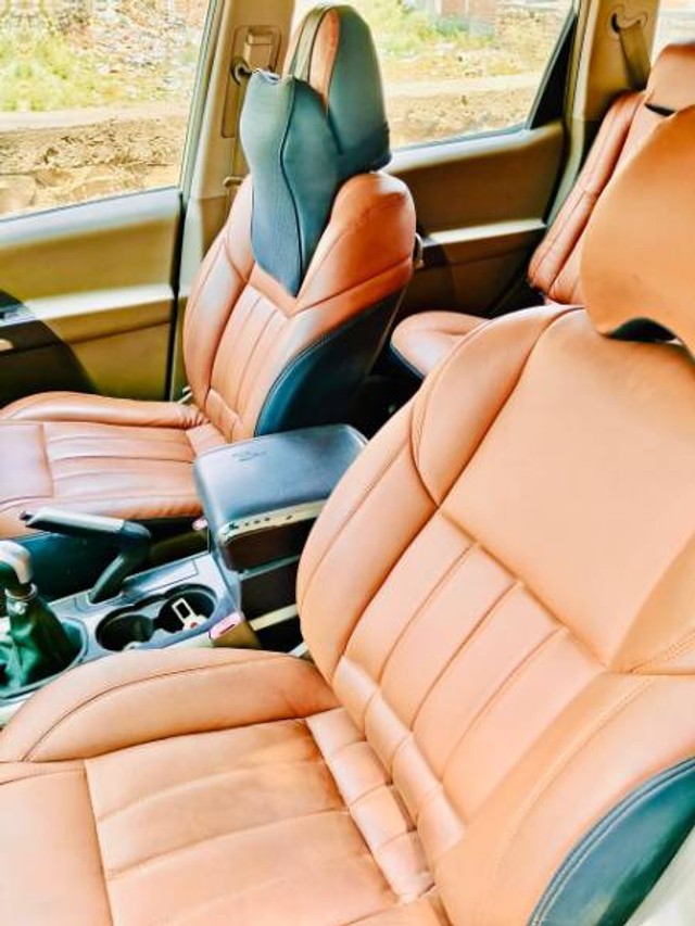 Second-hand 2013 Mahindra XUV500 W8 FWD for sale in Morena-1