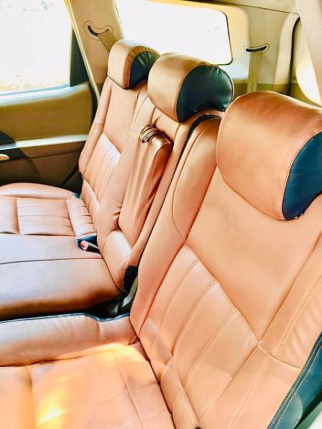 Second-hand 2013 Mahindra XUV500 W8 FWD for sale in Morena-3