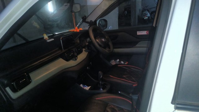 Tata Punch Accomplished AMT BSVI Second-hand 2023 Tata Punch Accomplished AMT BSVI for sale in Raigad-4