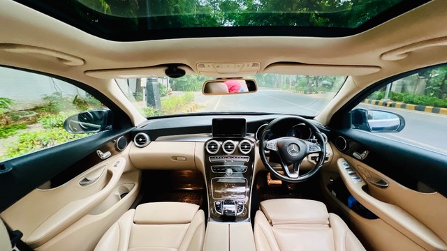 Second-hand 2017 Mercedes-Benz C-Class C 200 Avantgarde Edition C for sale in New Delhi-7