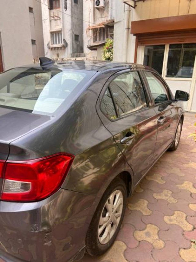 Second-hand 2019 Honda Amaze VX Opt Petrol BSIV for sale in Ahmedabad-6