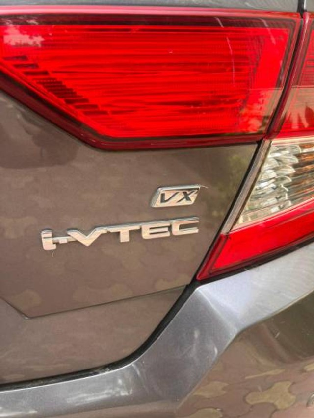 Second-hand 2019 Honda Amaze VX Opt Petrol BSIV for sale in Ahmedabad-4