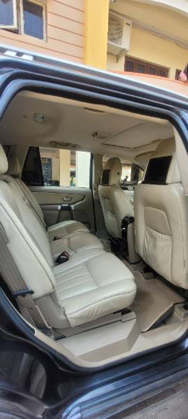 Second-hand 2014 Volvo XC90 D5 AT AWD for sale in Gajuwaka-2